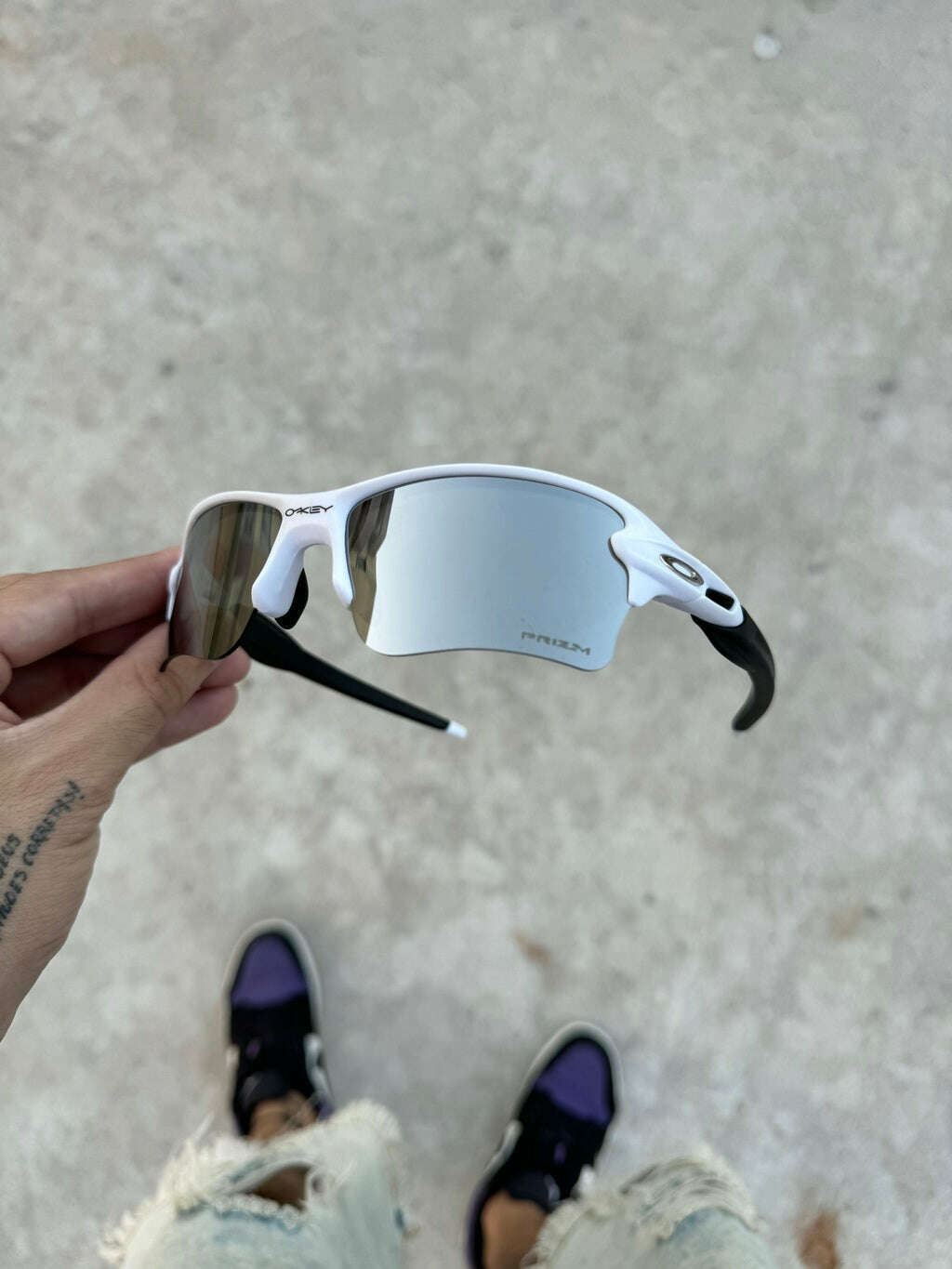 00ACD4B9-286F-4CF5-96C6-9A8A5DF0AE4A