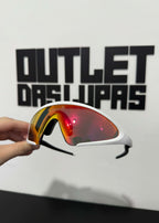 043E5844-B1BC-4DC6-8A65-002695D3635A