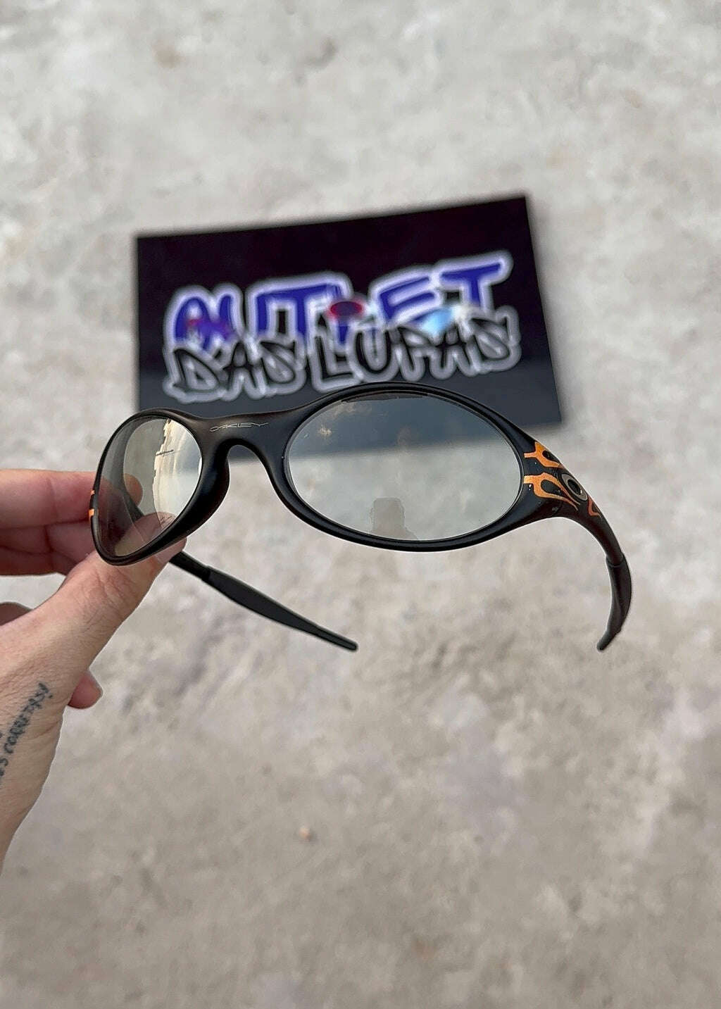 0651EE0E-7C56-4748-93F8-2B050AD19ED9