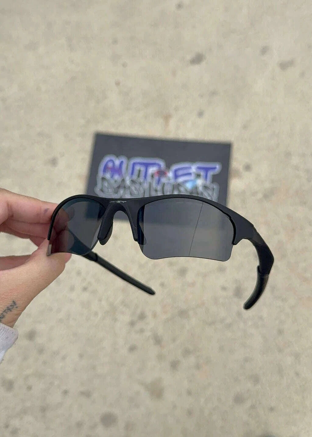 0A43D29F-7757-4D87-B3D7-81F77533FE19