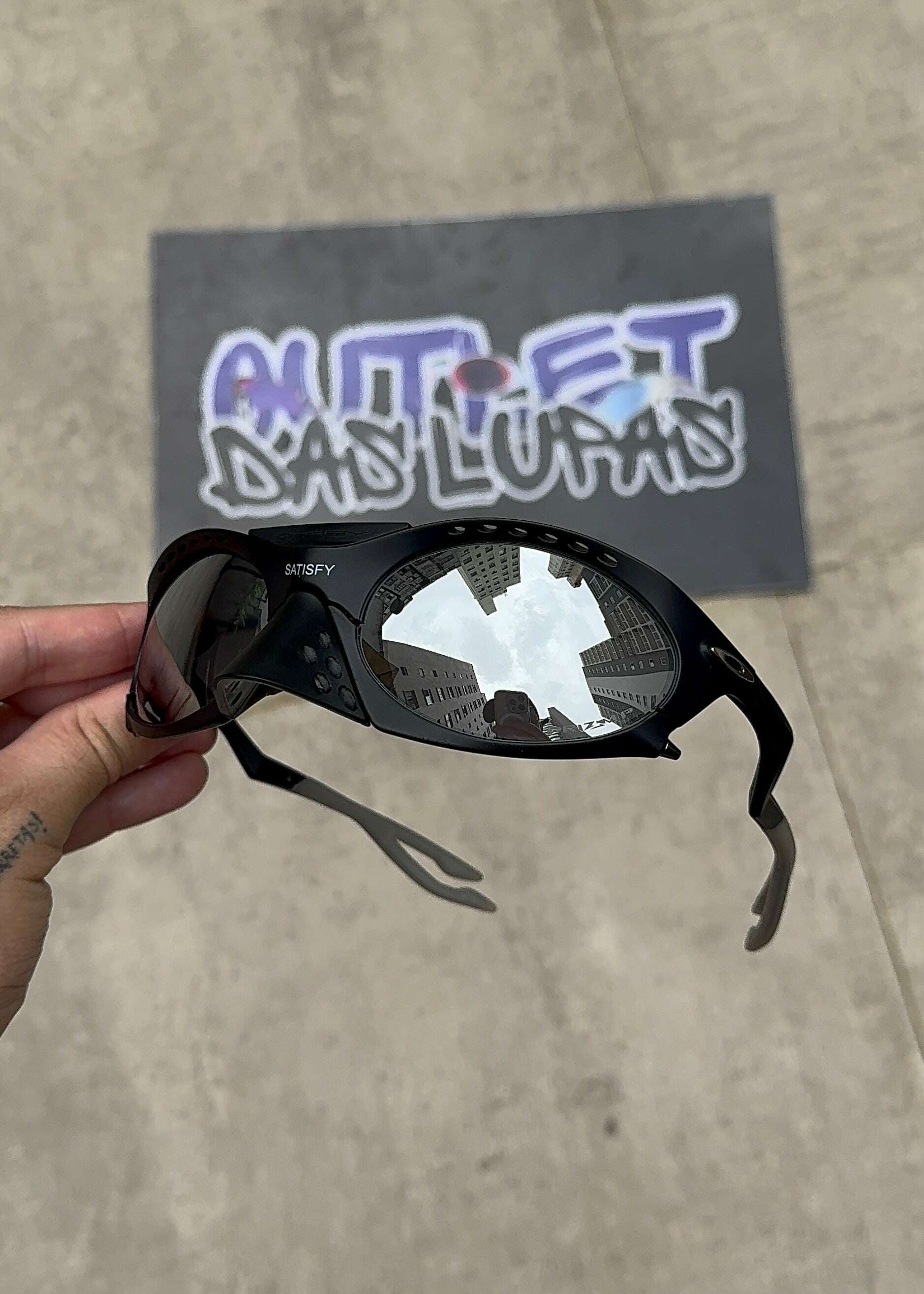 0AFCB49D-AC30-4DA1-AFFB-3FB0BBCF3585