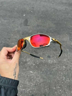 0E9763E8-C951-475E-9353-B98259731949