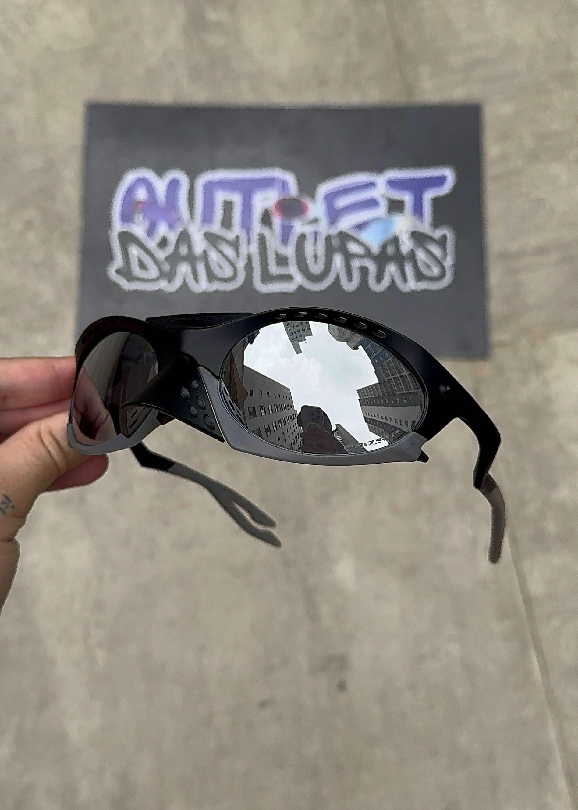 13C31B30-696B-4858-AE6D-542031FEA4E6