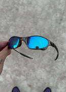 160E7E34-66AF-4685-8EF1-4D6E7F735BCD