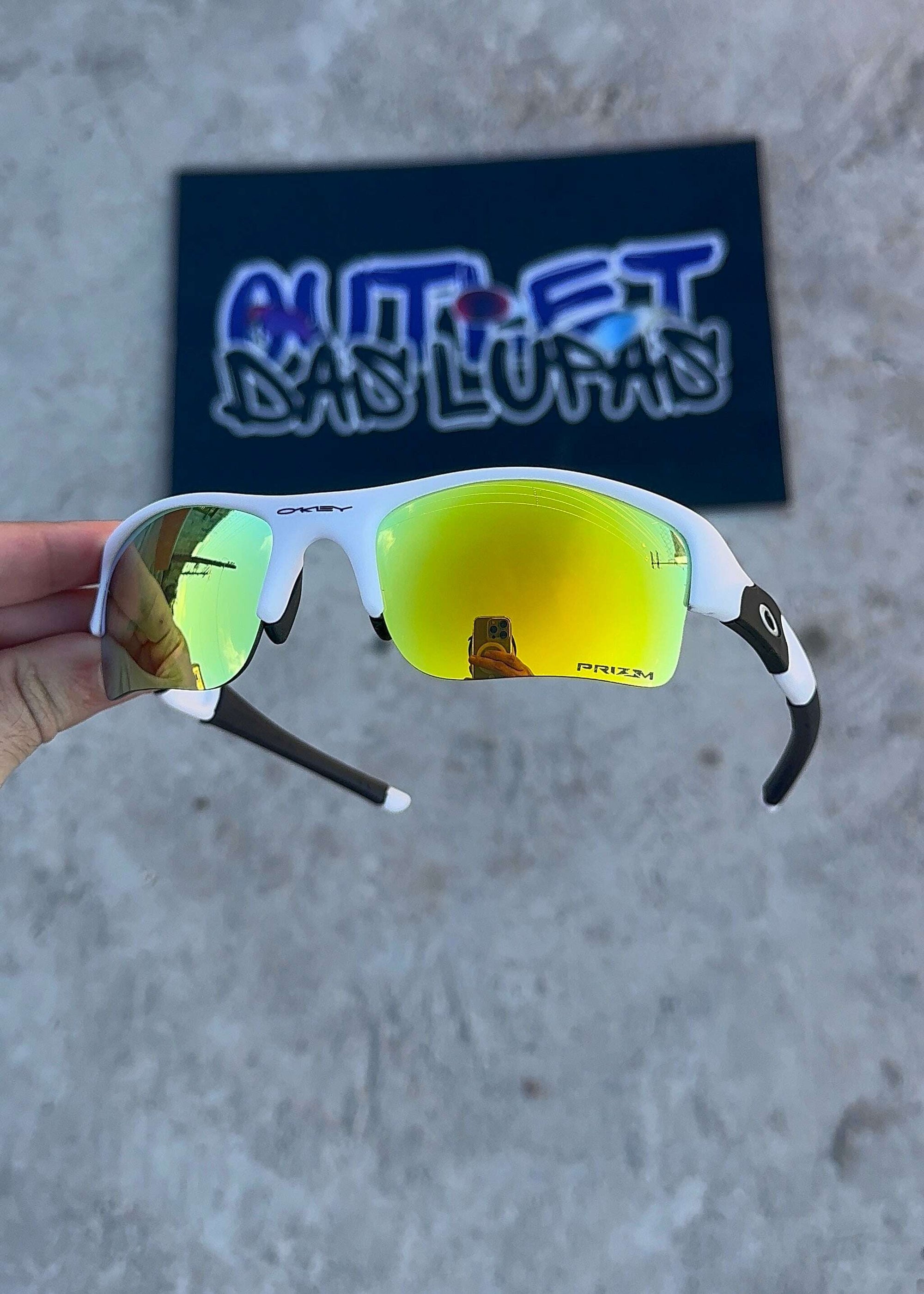 18458B65-1793-4C90-95FA-90A634295621