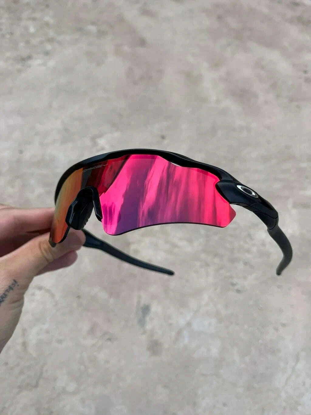 1A7BA87C-4608-427E-8EC0-ECDCC4123E82