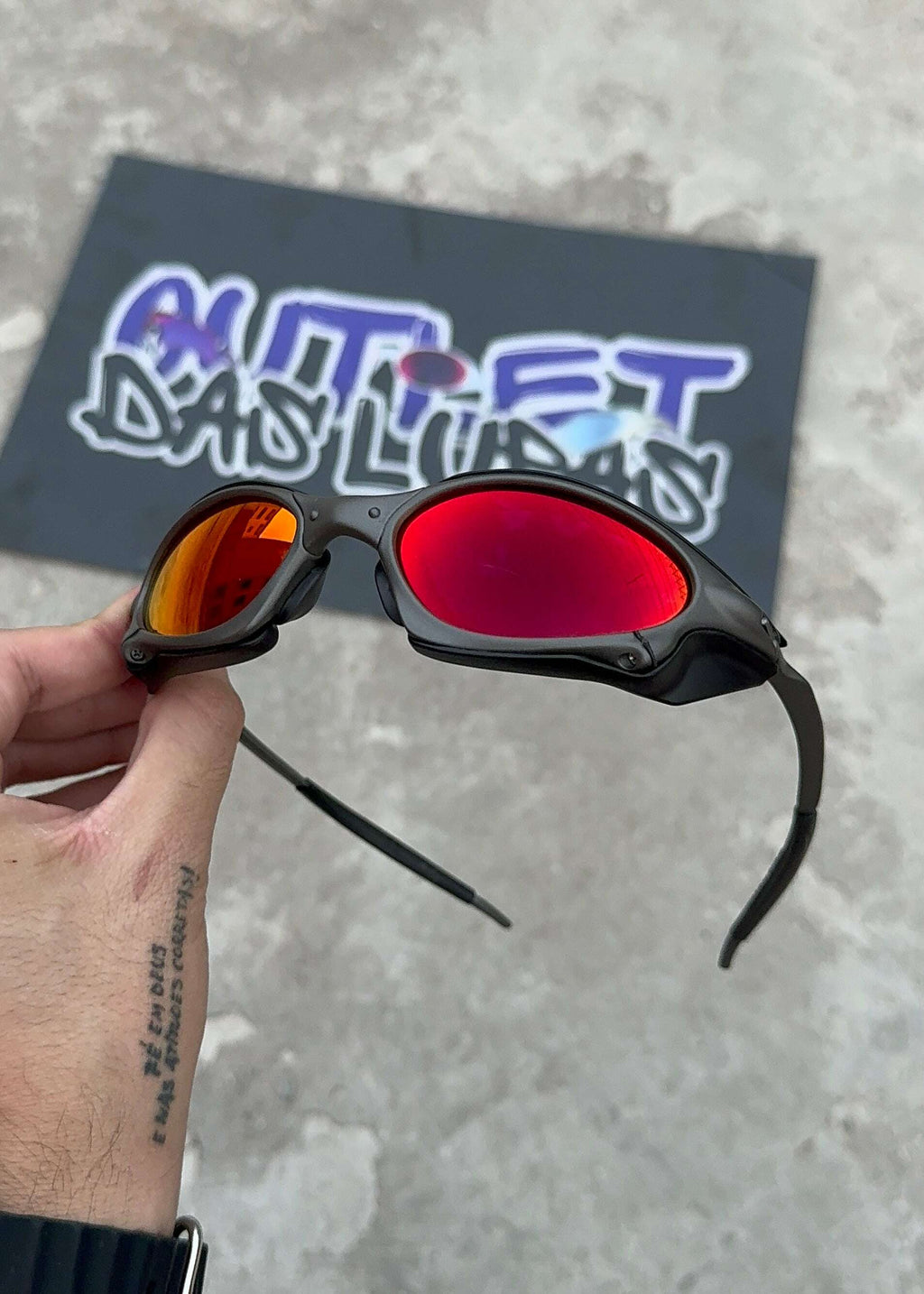 1C256982-8F72-463E-9E0F-FBE66724C5F0