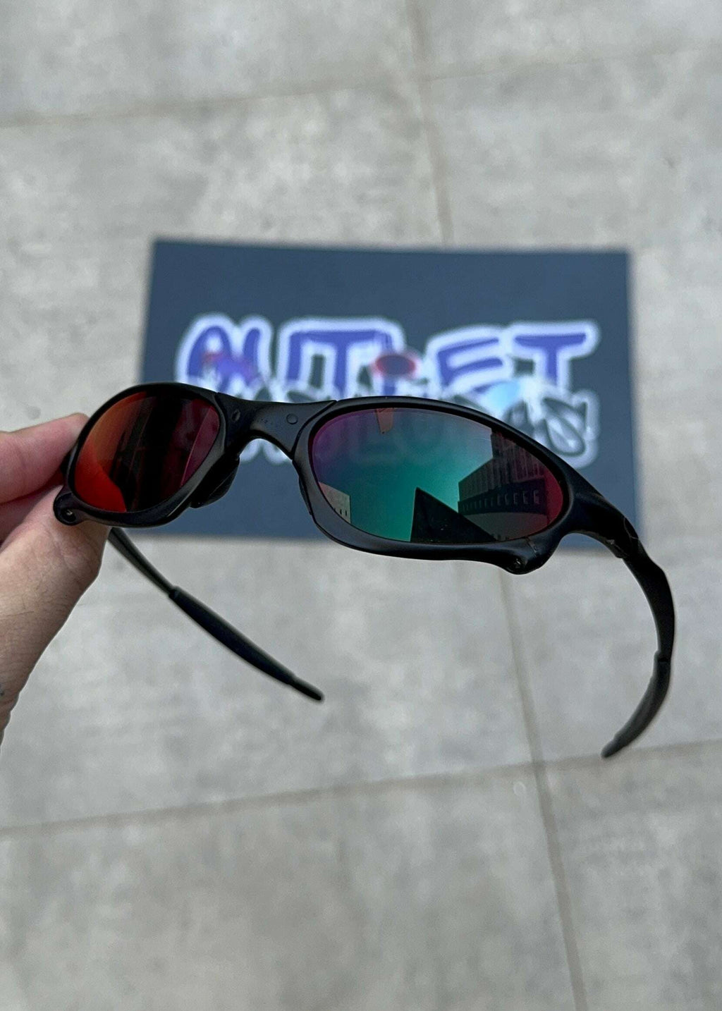 1DCB5A2F-8F5E-451F-A391-F9654C0A47CE