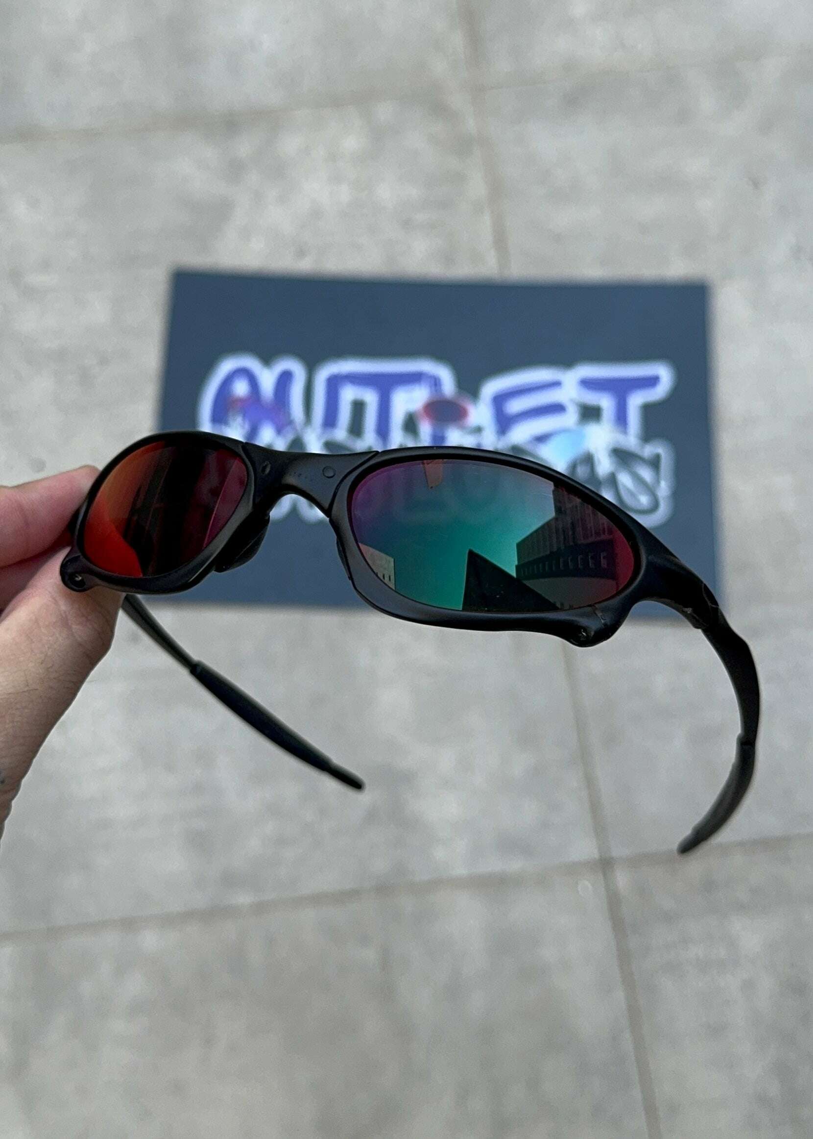 1DCB5A2F-8F5E-451F-A391-F9654C0A47CE