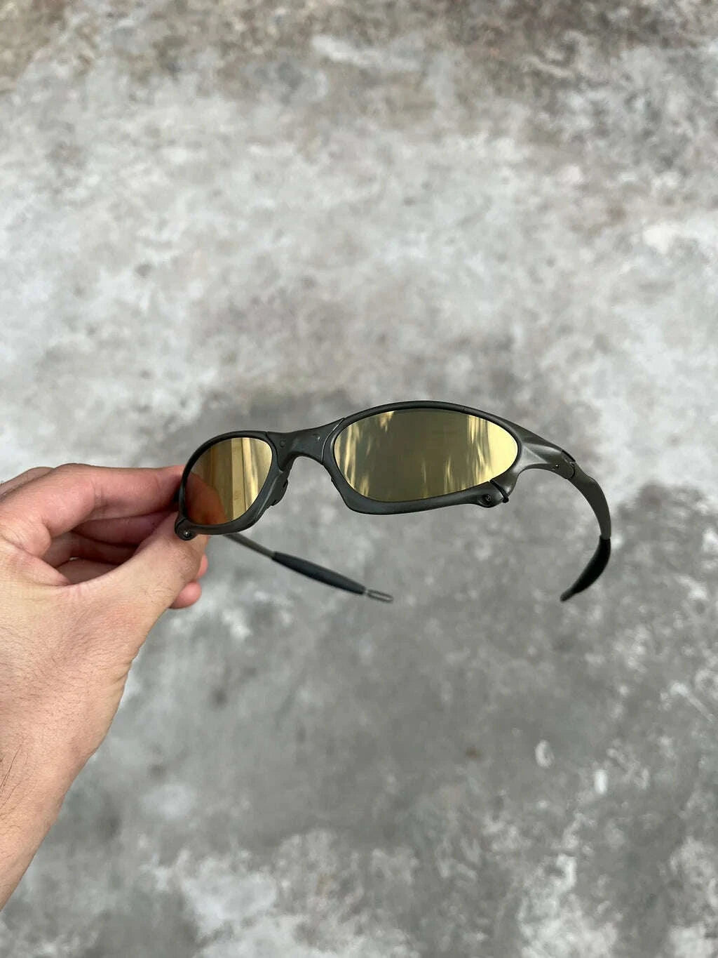 23B3BE57-6F9E-4949-A3B5-1232FC483AFC