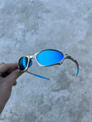 246FD002-E877-4F7F-9ABD-134D69B2E14F