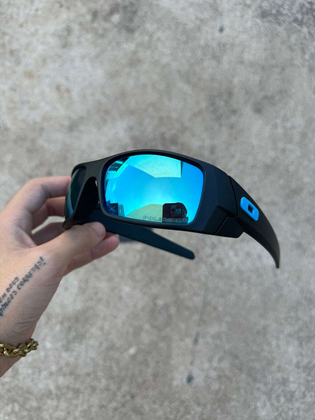 28966006-6122-4B34-998D-1A9E4E40F887