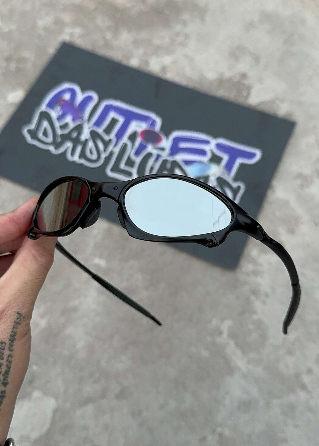 2F5314AA-7711-4645-9118-F5514D9C560A