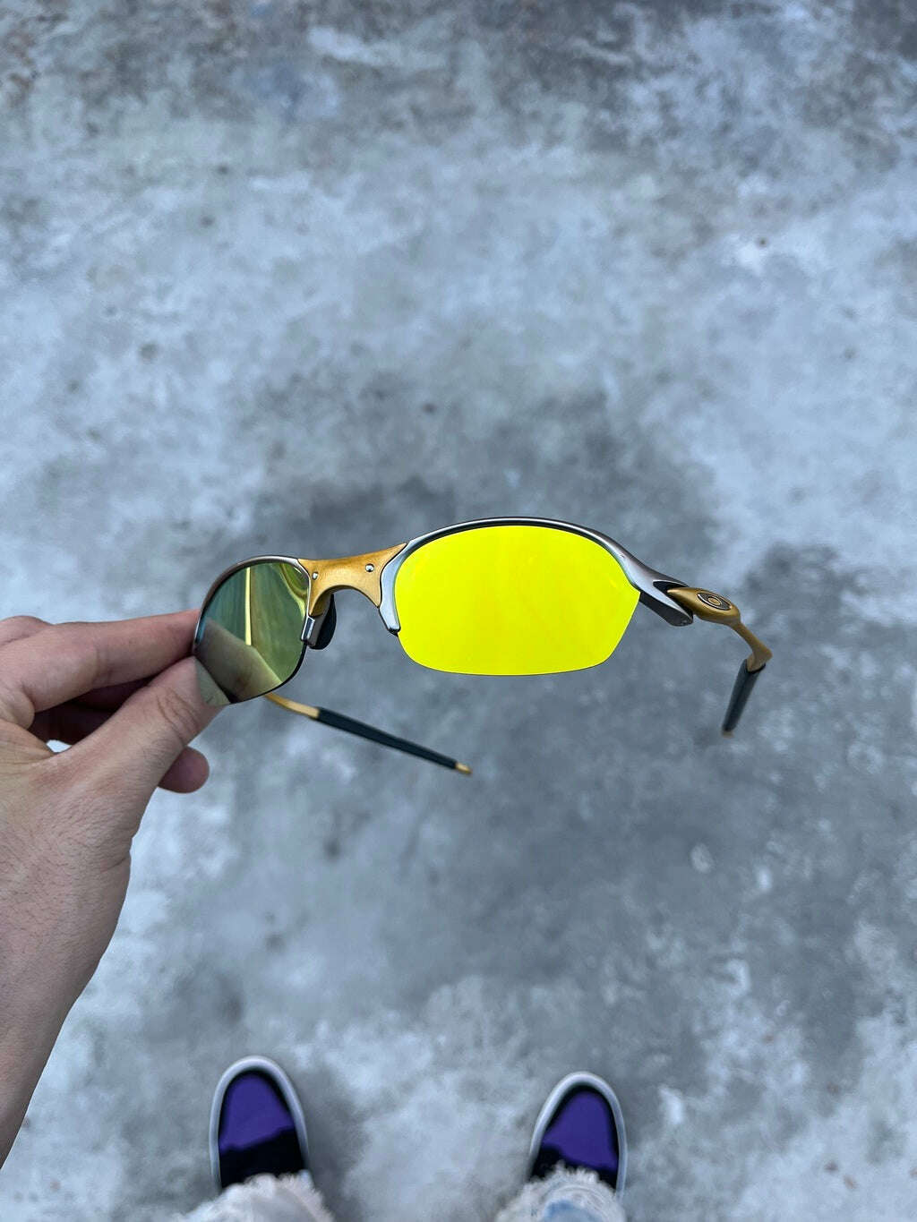 3526C7BC-4896-437D-802F-91E2AB2DF9AE