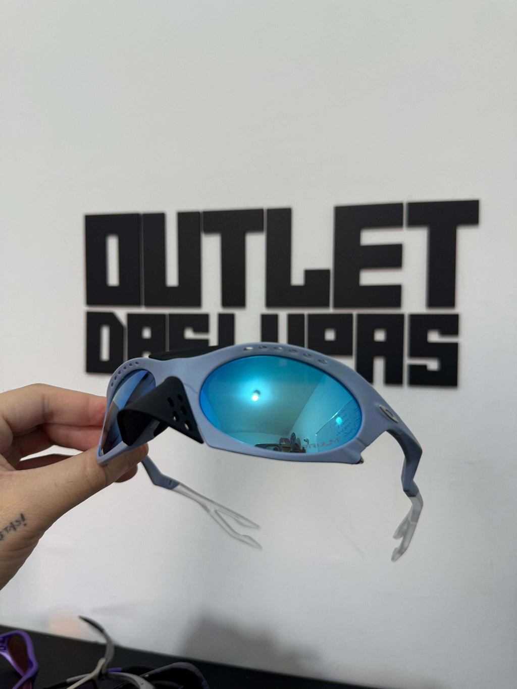 39CA0864-7D09-4B24-985F-CFD07B87FC5D