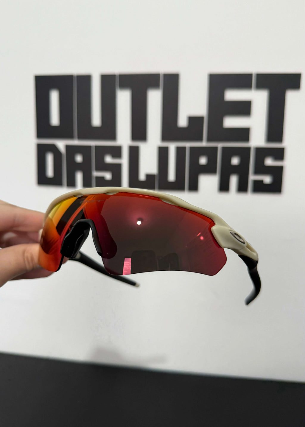 3BD771FF-E580-4353-B184-3B11B9019562