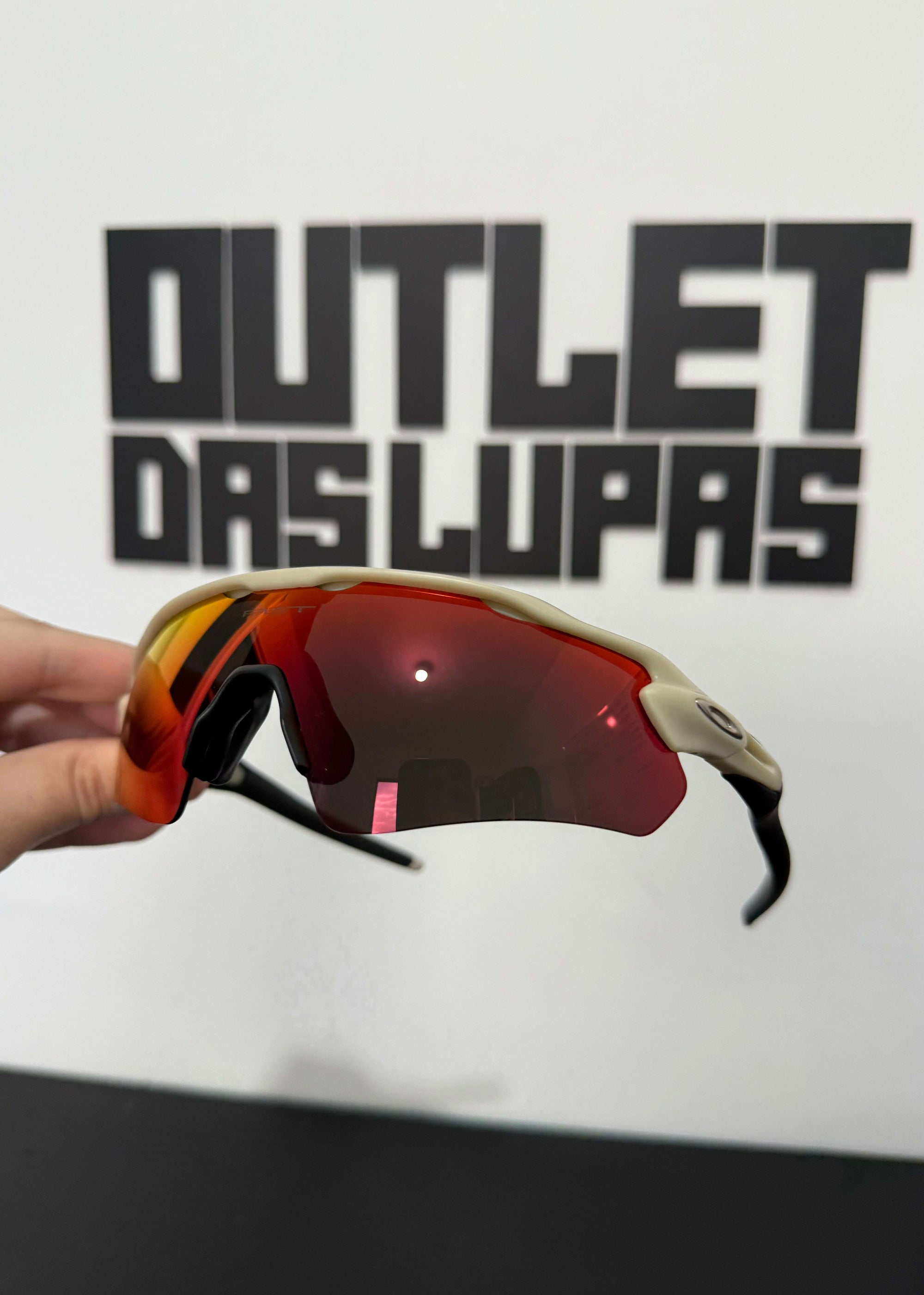 3BD771FF-E580-4353-B184-3B11B9019562