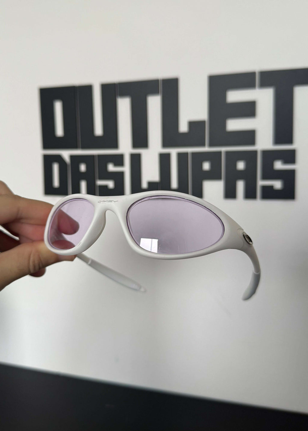 4542B79C-EA96-4A1B-B100-31D89885A5B3