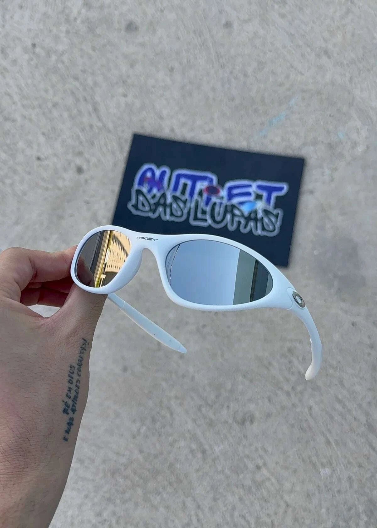 4AFCE0A2-A54C-4CE8-A0D7-81D82B8F79AC