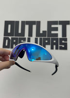 4B528B1B-238B-4244-95B1-B29C430B73BA