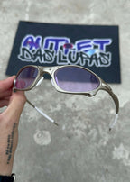 4D075CF6-1208-4352-9BBC-65293E479ECB