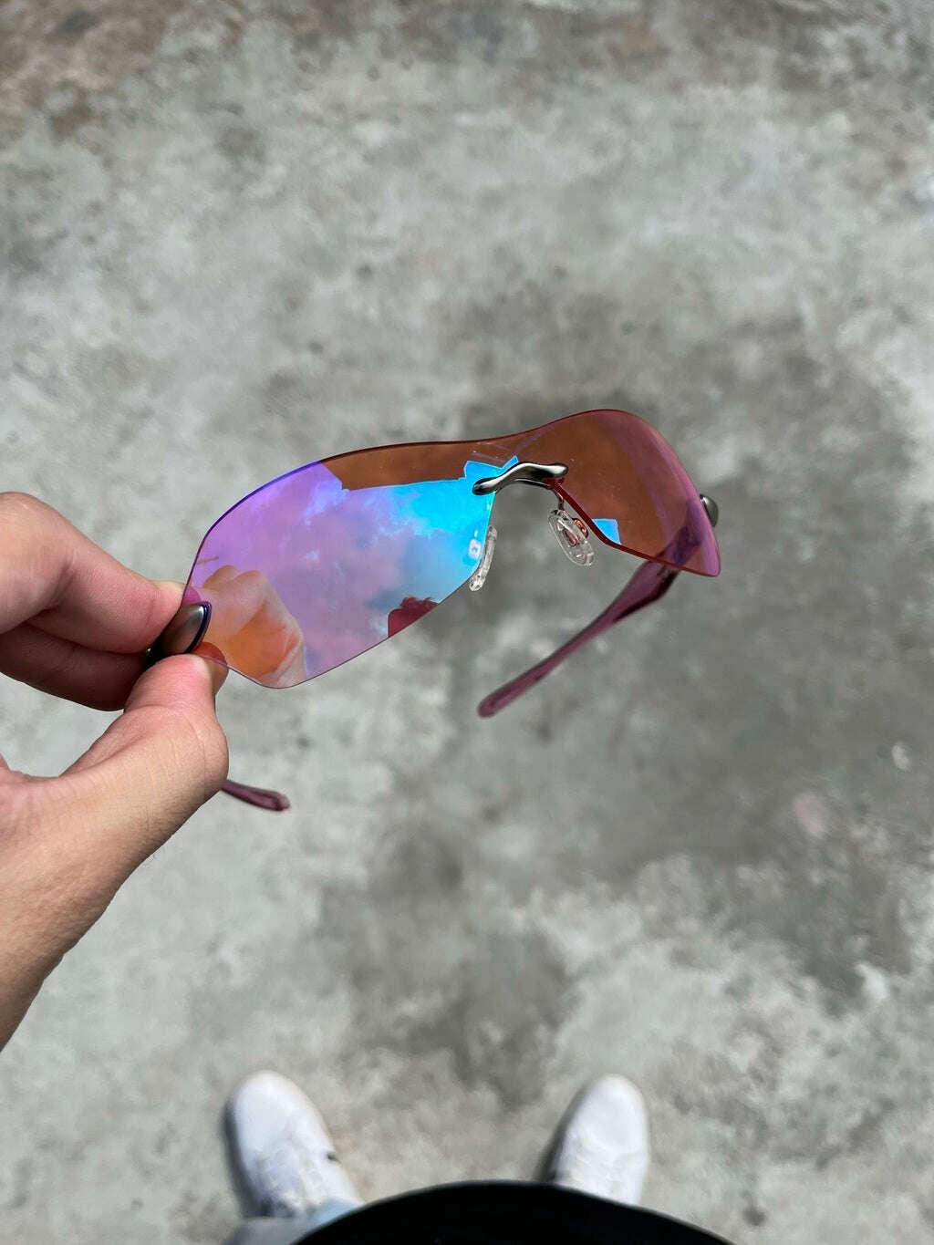 5446F47E-F8F3-4E7C-80DA-F0F694005ADE