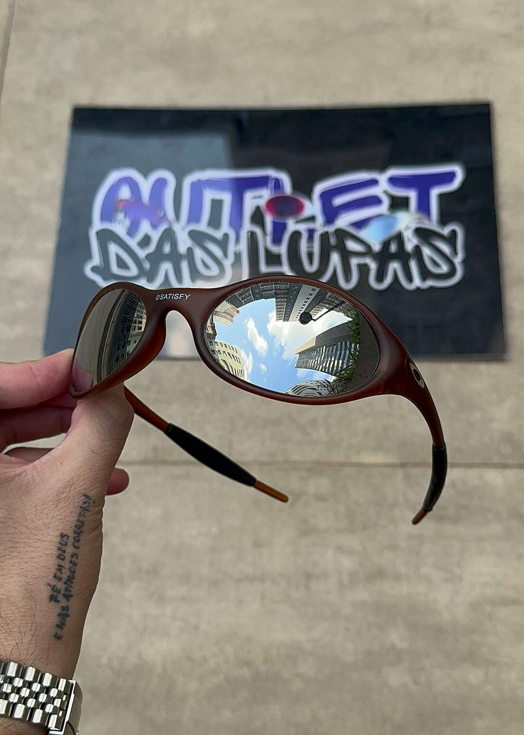 56CE19A1-D5EE-4F7E-B41C-8E9C1B43823A