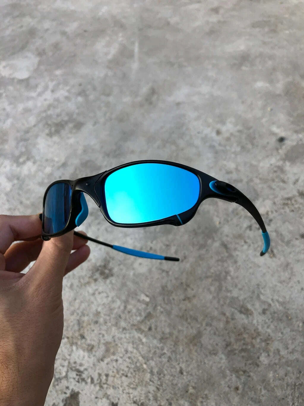 574146A6-C482-4017-8299-ABA8906C3816