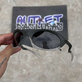 Verde Militar, Preto