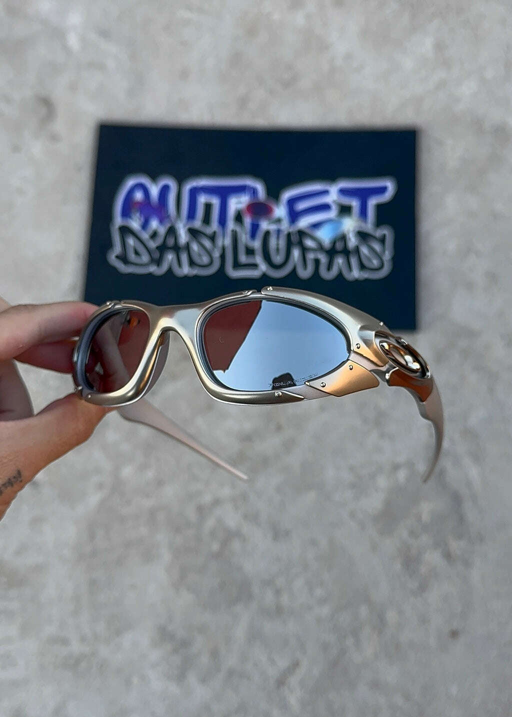 60B79C1F-BEE7-4946-8377-63341B5B4A49