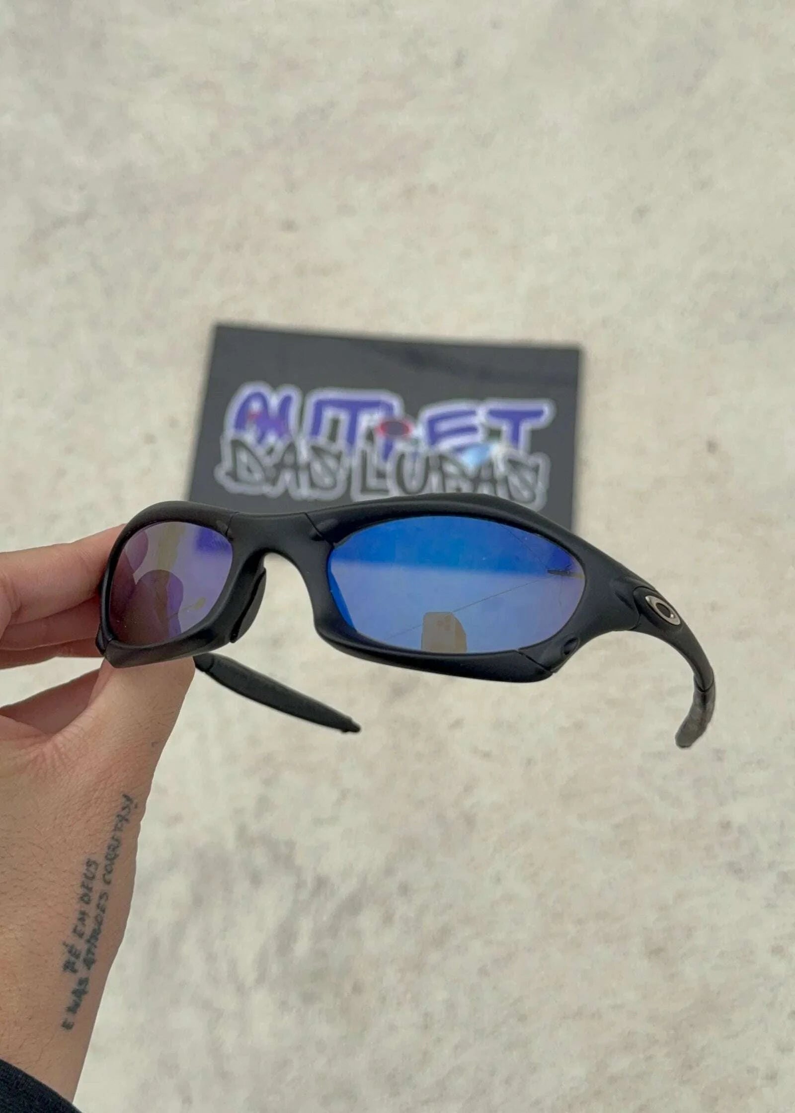 6113EEAA-E2AC-4A03-A205-B6D7E3E47F8A