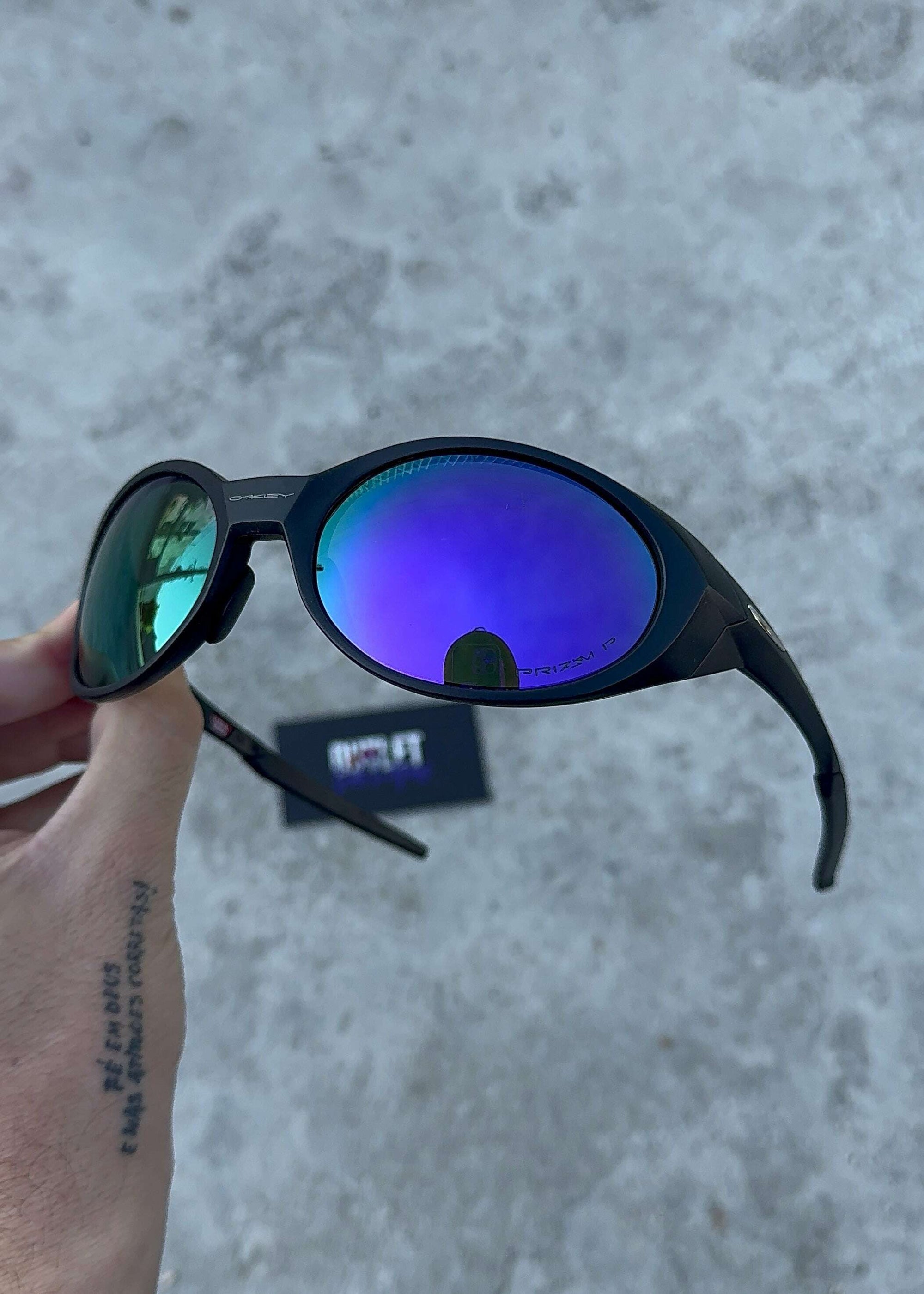 660E3173-CE7D-4E2C-A4A0-A34873AB1B5A