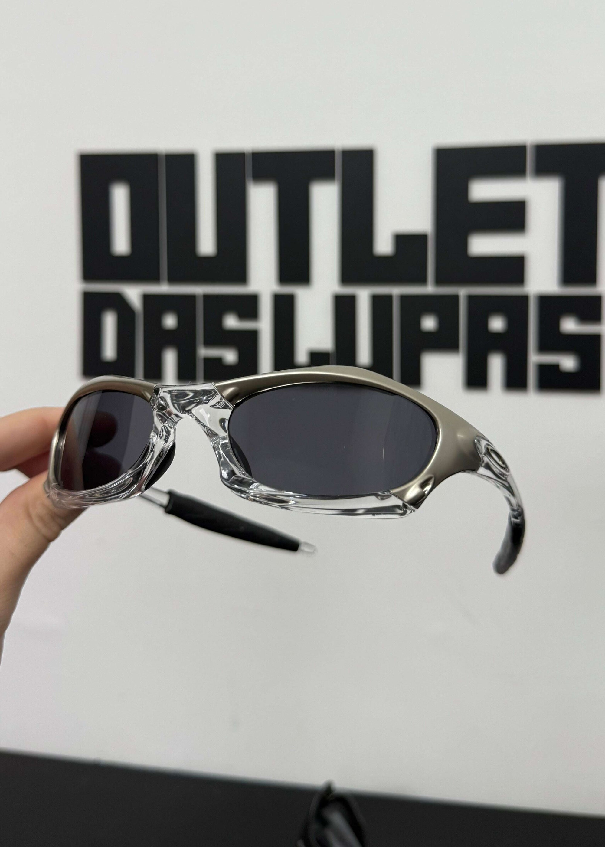 6D33DF69-5B1F-47F2-B818-DB641E615A90