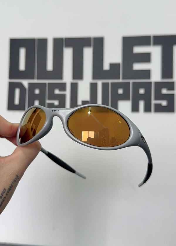 7407D25A-E836-48C9-8721-B0ED0C05C364