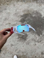 778C9AAF-5758-4D5F-B65E-55F3B304AC1F