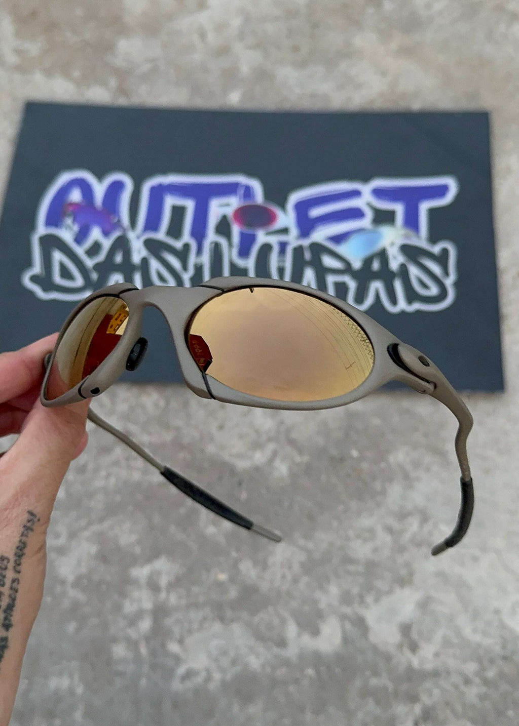 7EE4DC0F-7DDE-4154-879F-861BFDE7795C