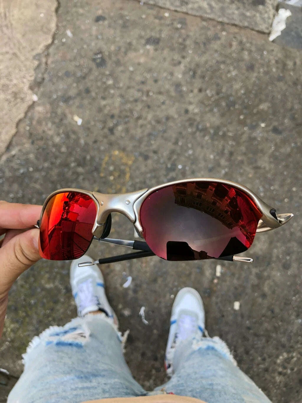 7F5B3DA9-5C17-429C-9E4A-5CE6C22E5298