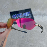 Ruby ( Hastes Preta)