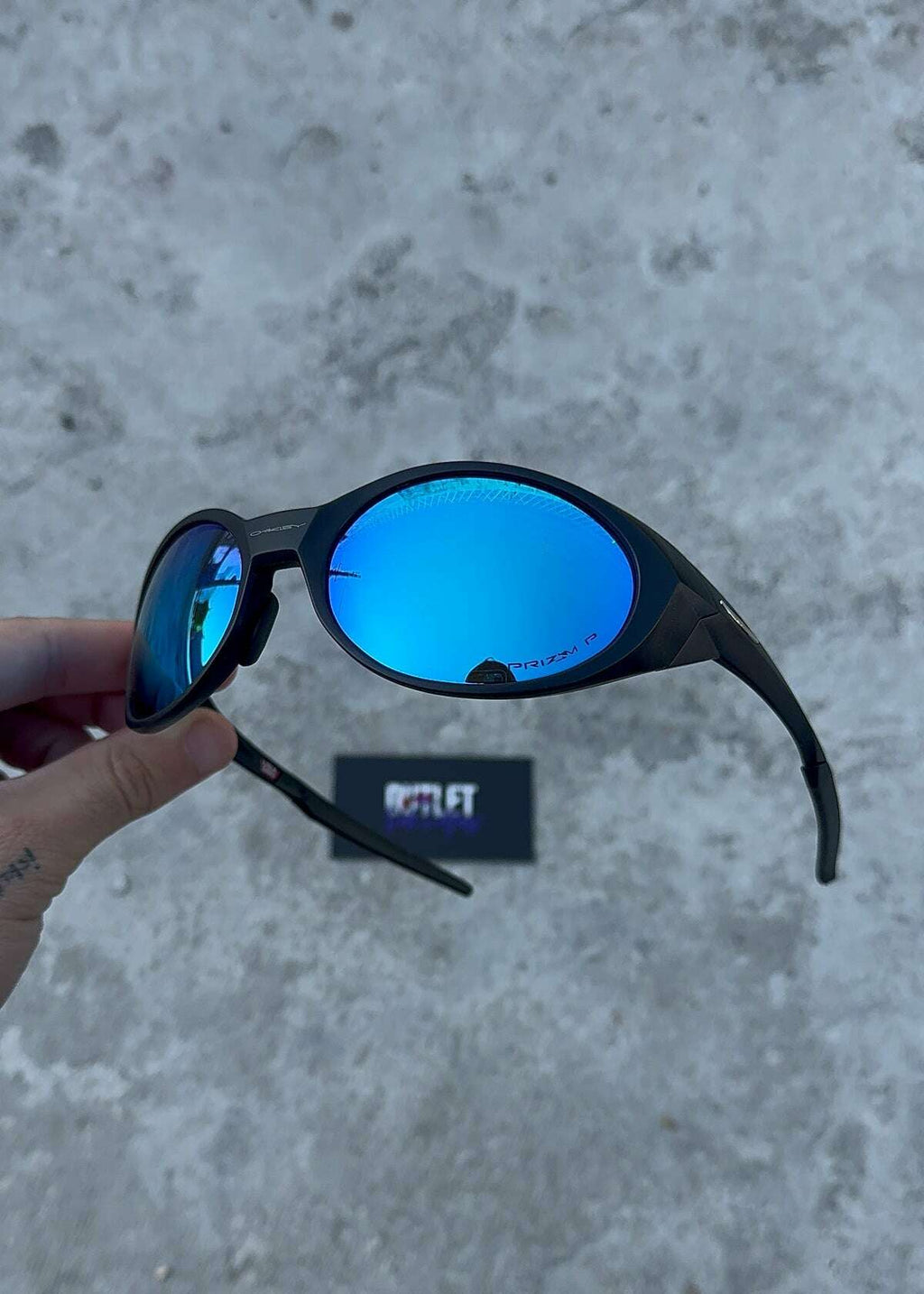 86925E37-A3FC-4CBF-86E0-1D2D7AB2D733