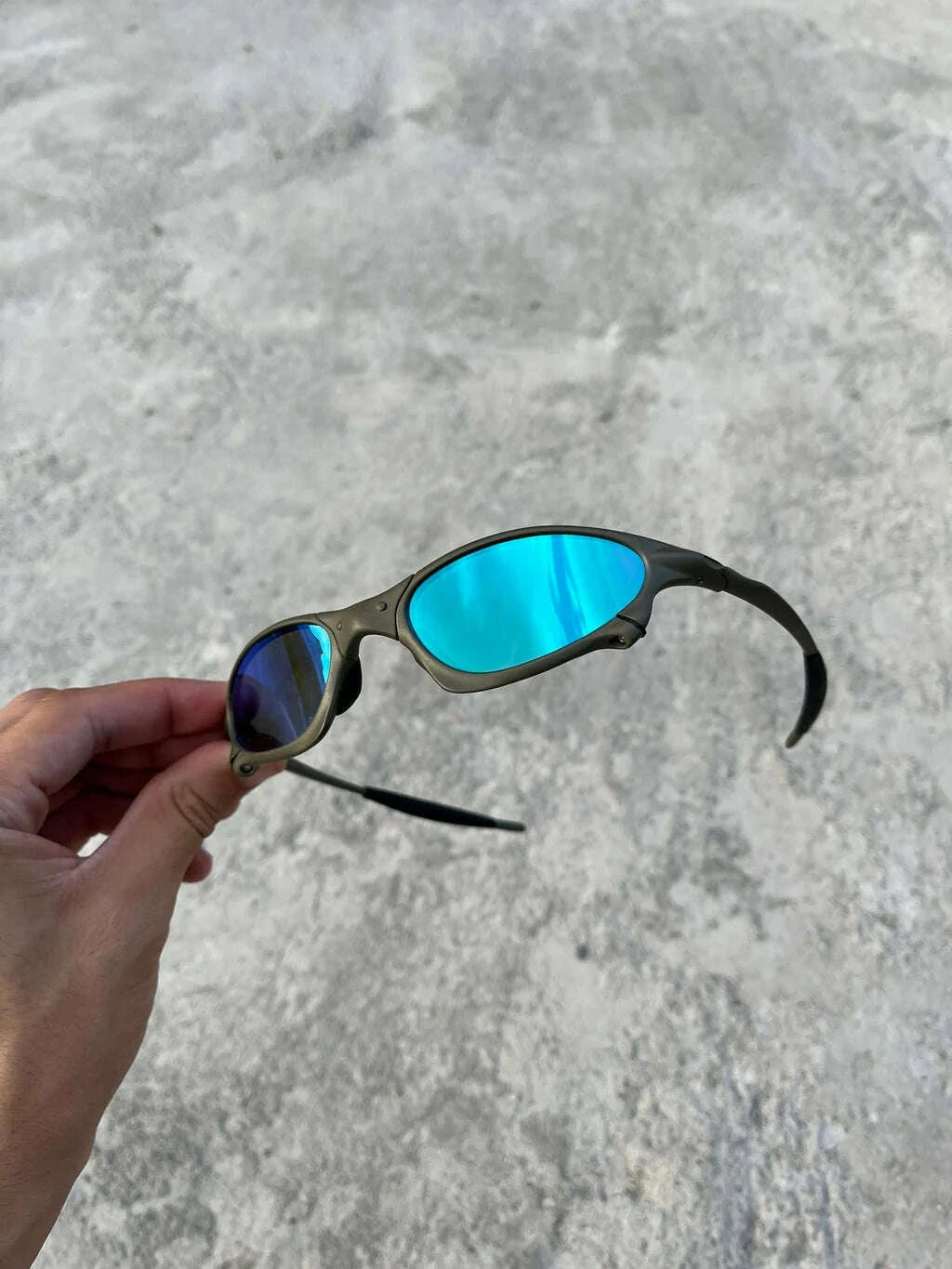 886A4ABA-7A06-423F-83BA-79817CA6A2A9