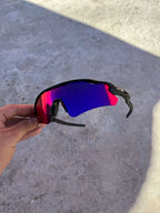 8CF45D12-A643-428C-8E7A-F779CE7724FF