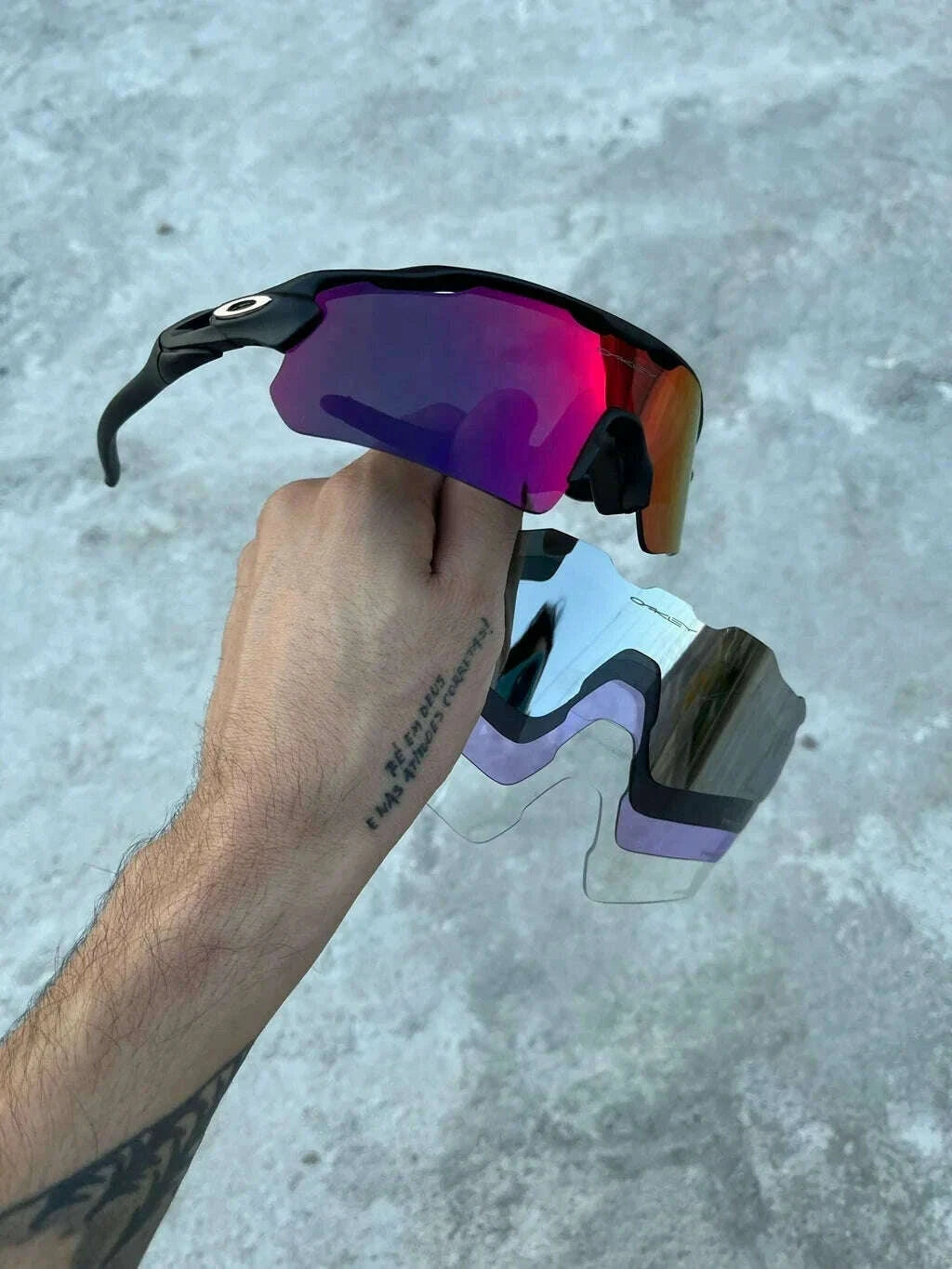 8D68AD5A-A1B1-4F1D-BCFE-A26FC1E71D22