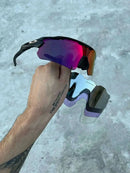 8D68AD5A-A1B1-4F1D-BCFE-A26FC1E71D22