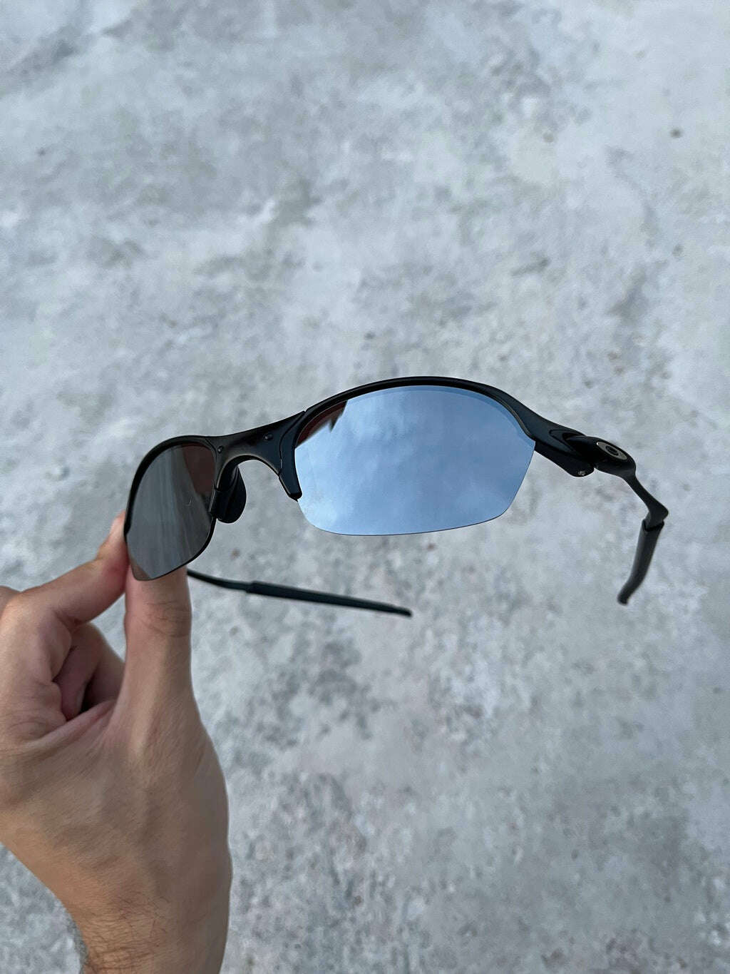 8E2D7FA7-CDE8-4258-86EE-8B416803F95C