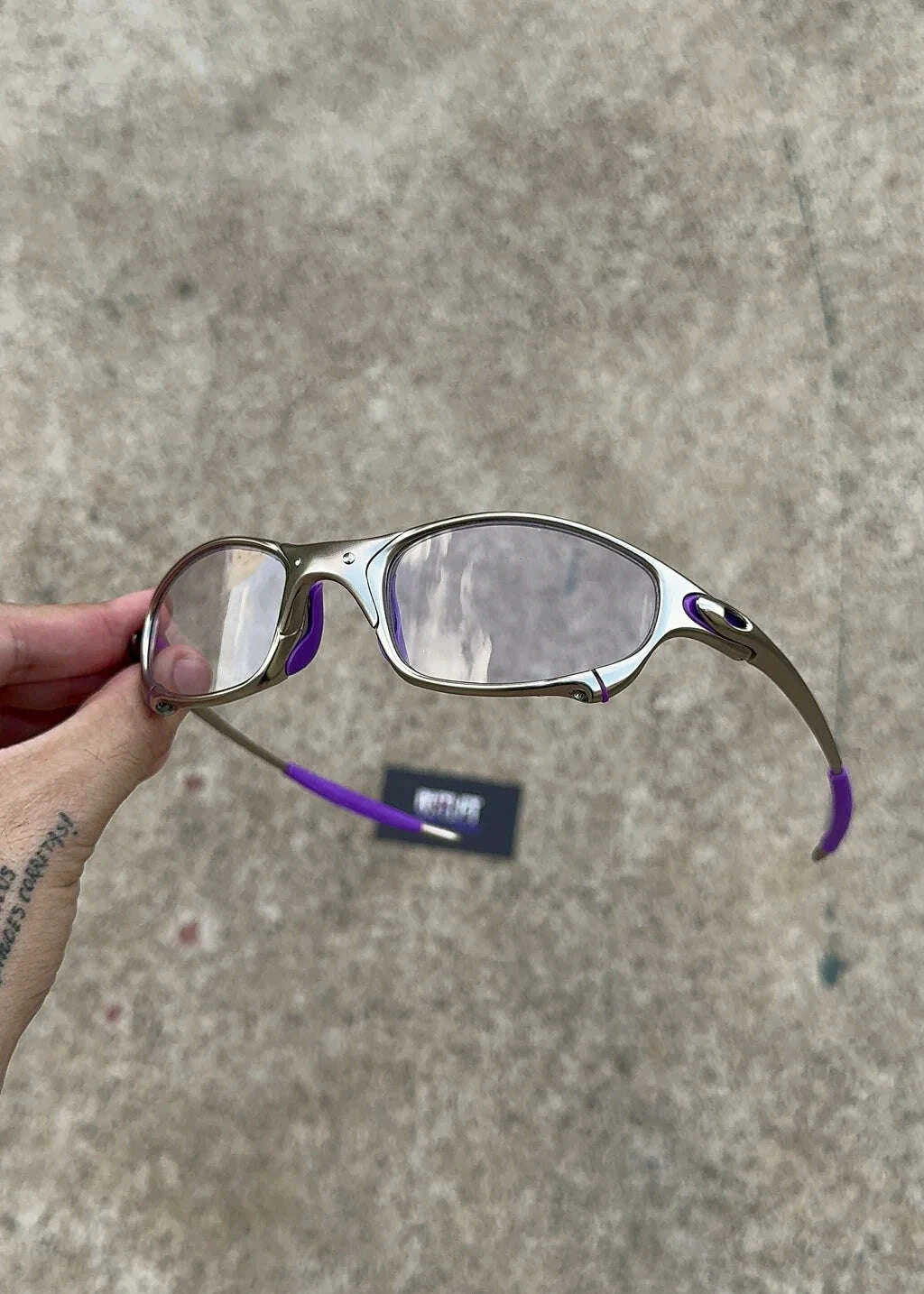 90802FA3-7026-4E41-BDA5-50B837A3B4BF