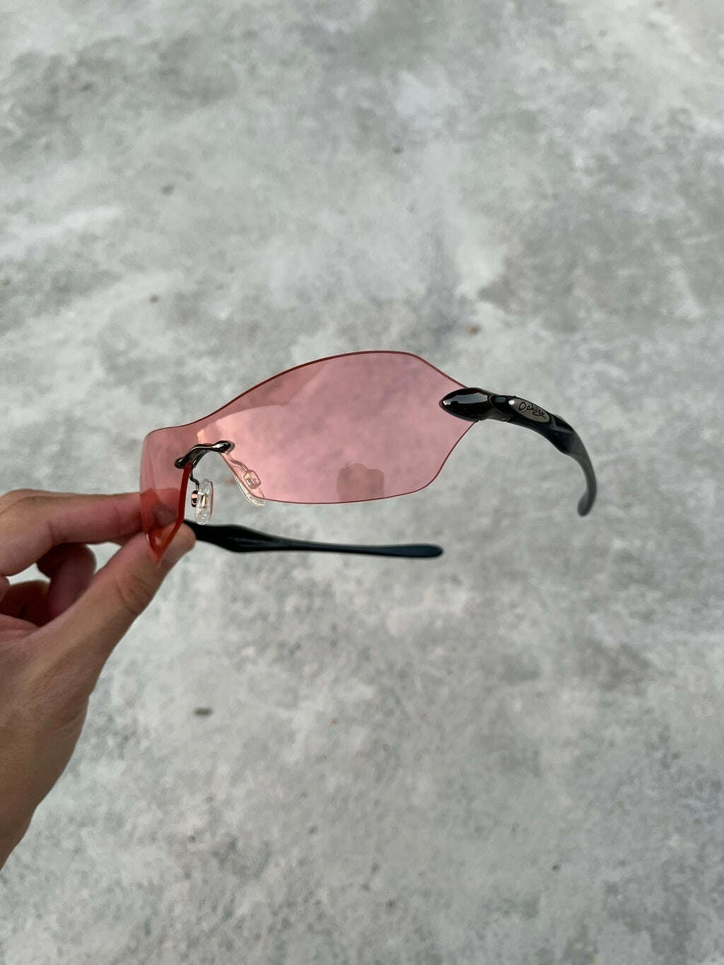 9166B1EF-DA89-4737-9155-6A257F22D51C