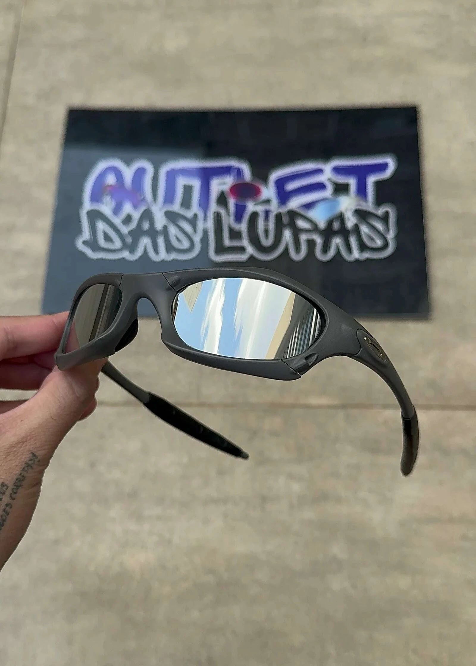 91D434B5-4626-4959-8D48-6BEB6AD8A1AC