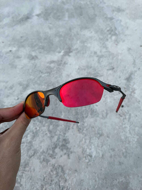 9D0E2E42-BACC-4B0D-AB93-D055BD6E2EEF