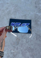 A8232A02-4BE1-4882-9B6D-E1855E5E6E7F