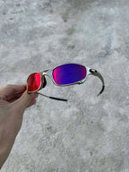 AC505114-0EBD-473B-982D-76E8F69231CD